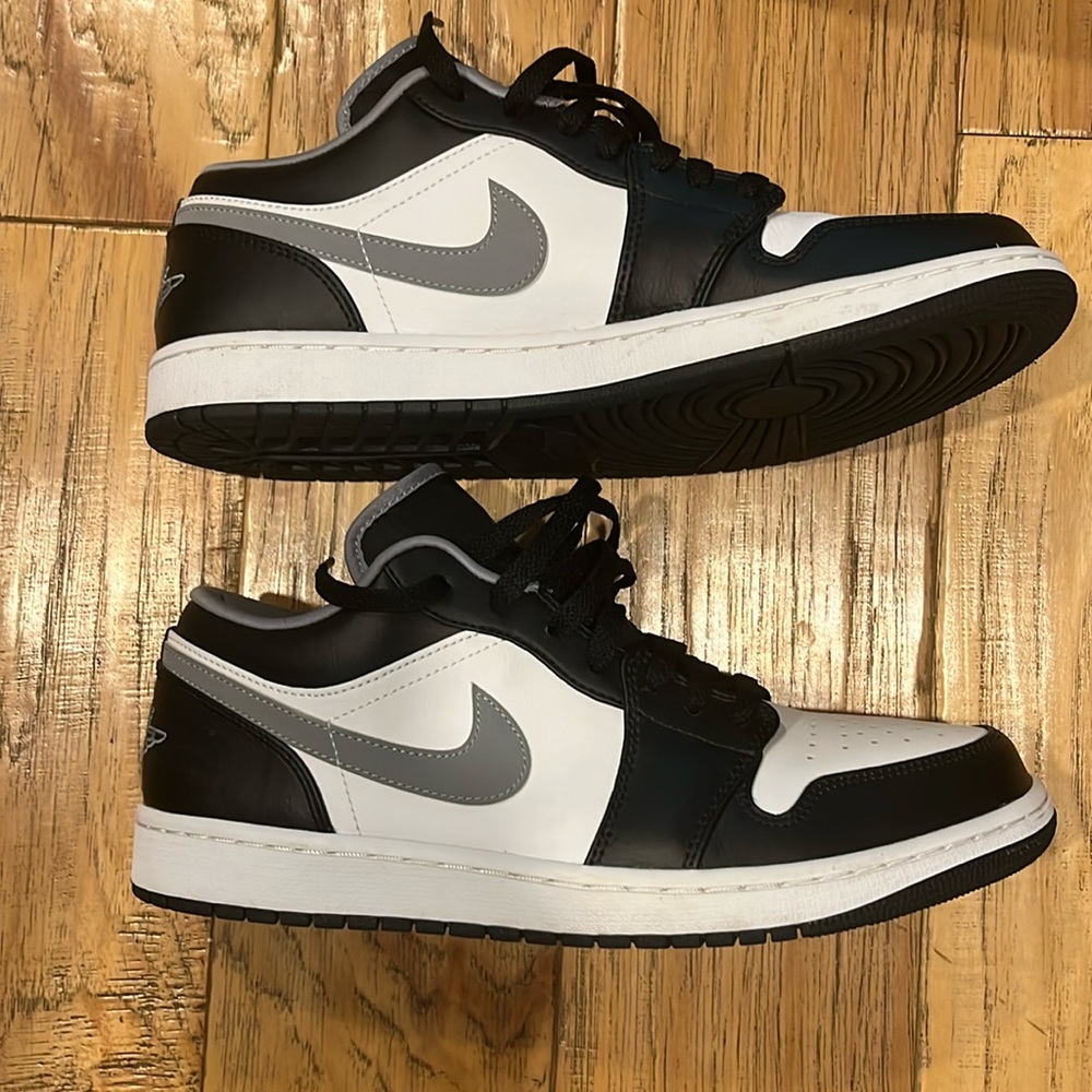 Air Jordan Low 1 - size 10.5